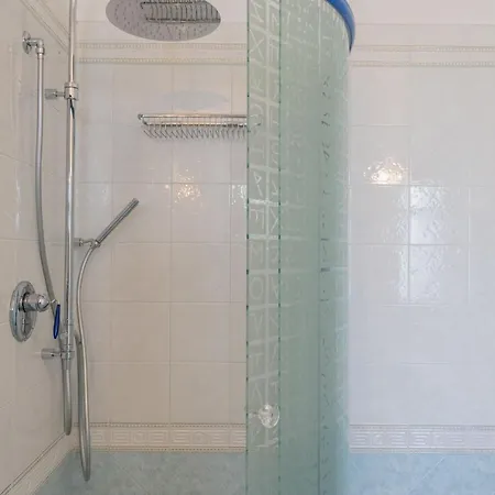 House Nicasia: Con Piscina Villa Ragusa